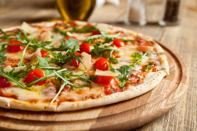 pizza, healthy pizza, pizza slice, whole vegetarian pizza