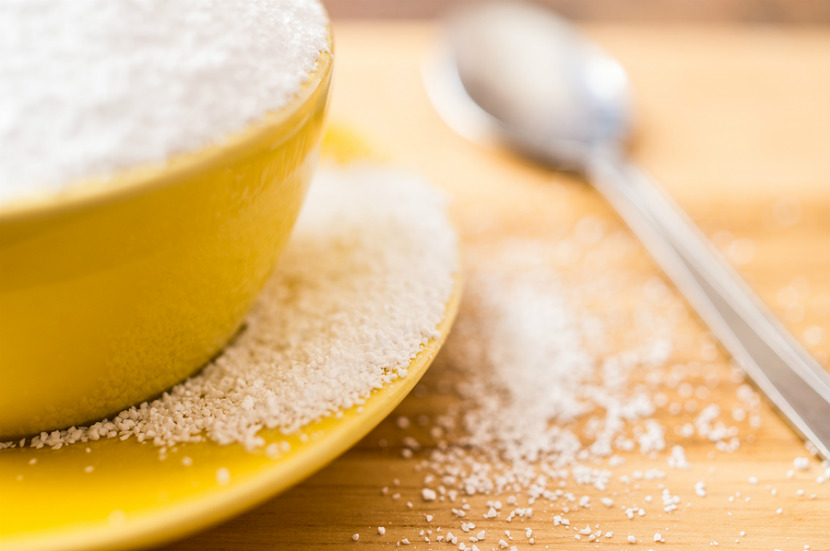 bowl of artificial sweetener or sugar substitute