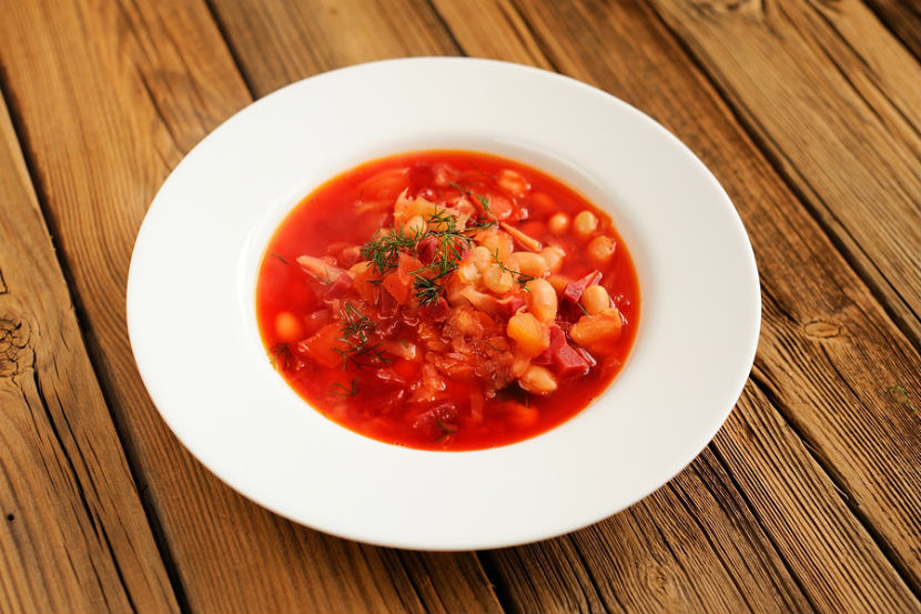 bowl of minestrone soup