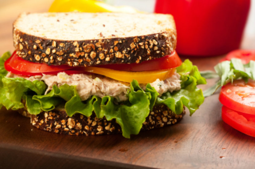 tuna sandwich with lettuce and tomato, lunch meal ideas to take to work