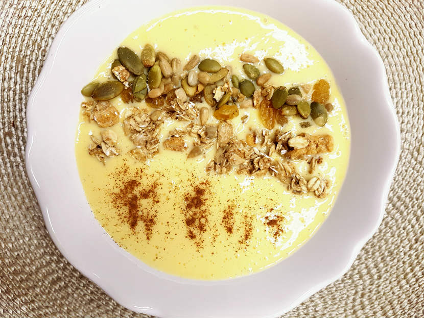 mango, banan, smoothie, smoothie bowl, breakfast, snack, nut butter, recipe, smoothie bowl